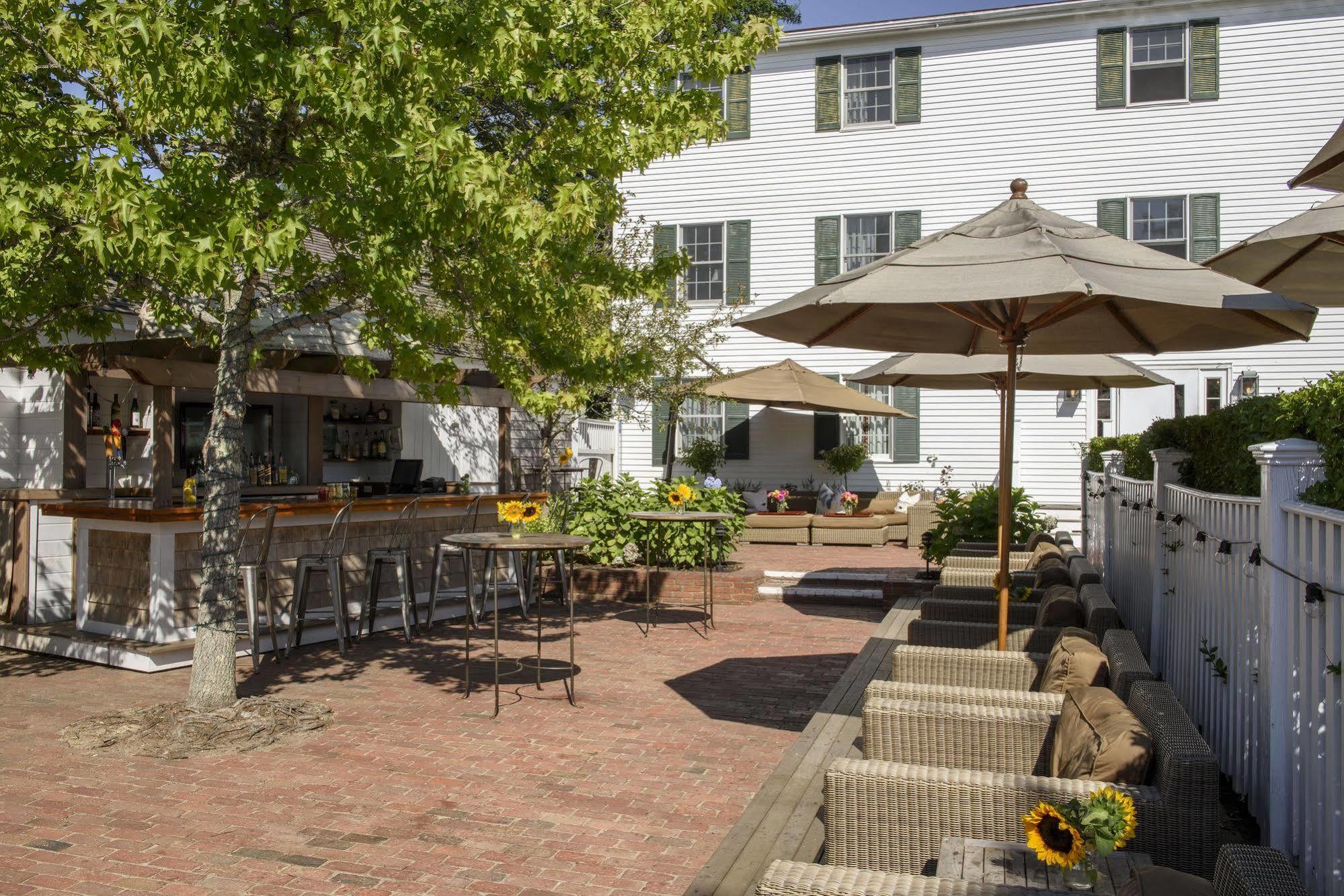 Отель Faraway Martha'S Vineyard Эдгартаун Экстерьер фото